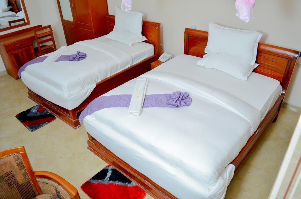 Silver Paradise Hotel Dar es Salaam Exterior photo